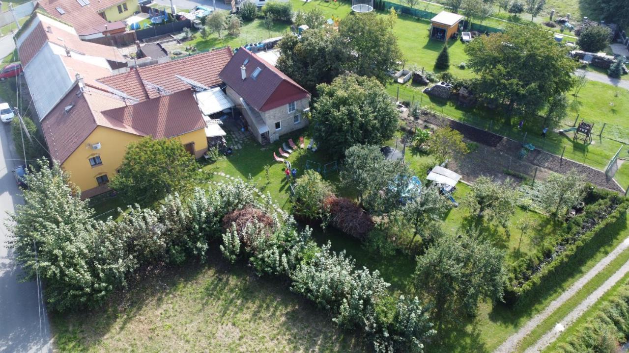 Apartman Hulin, Chrastany - Bily Εξωτερικό φωτογραφία