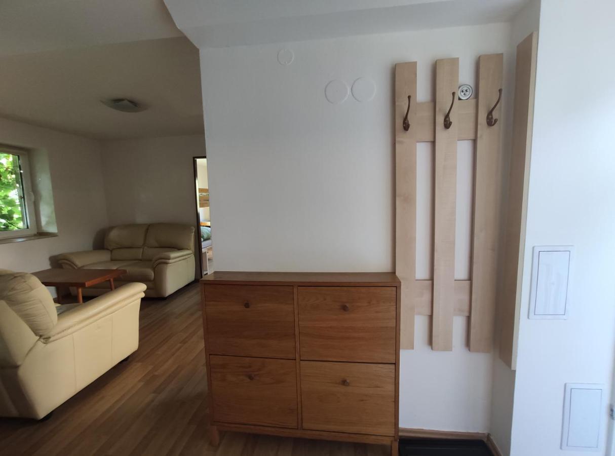 Apartman Hulin, Chrastany - Bily Εξωτερικό φωτογραφία