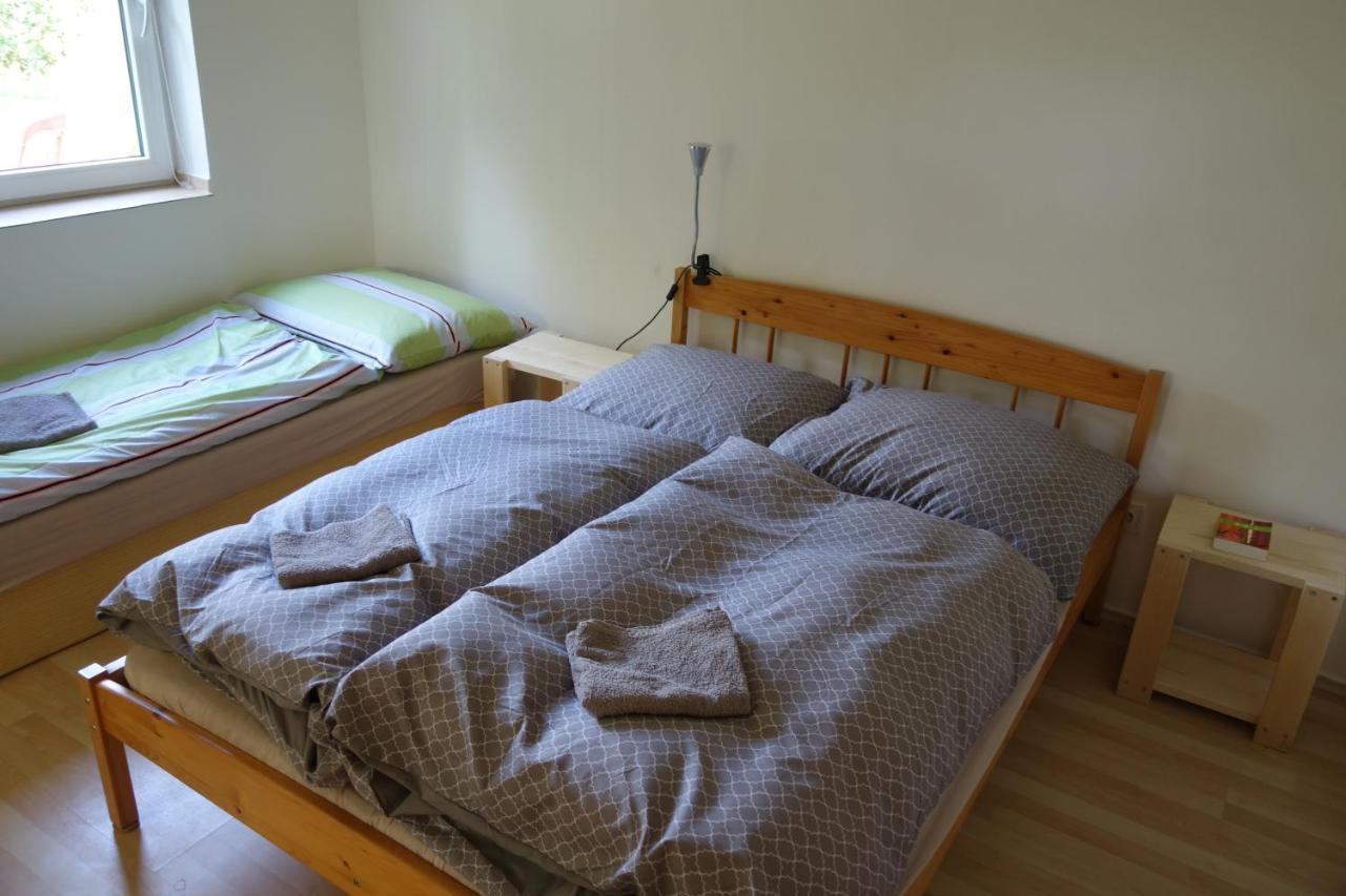 Apartman Hulin, Chrastany - Bily Εξωτερικό φωτογραφία